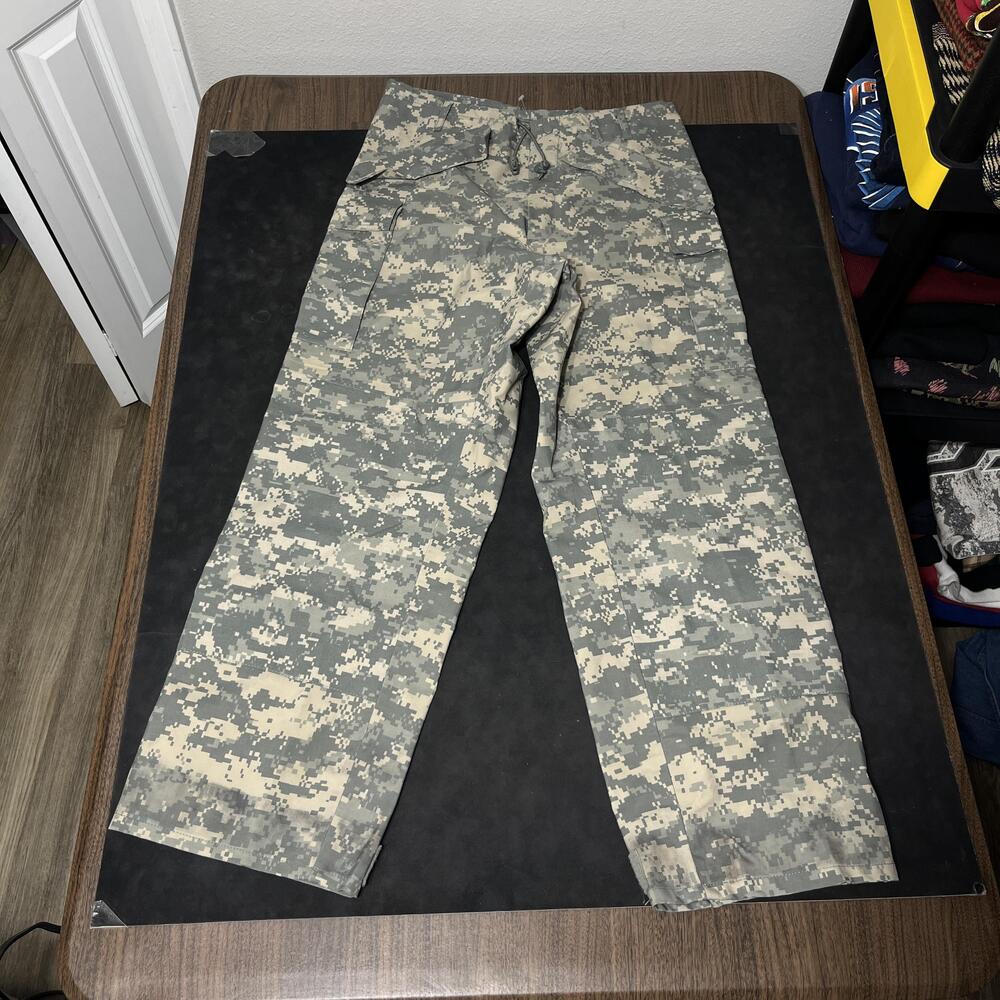US Army Cold Weather Goretex Pants Men Small Regular ACU Digital Camo Waterproof